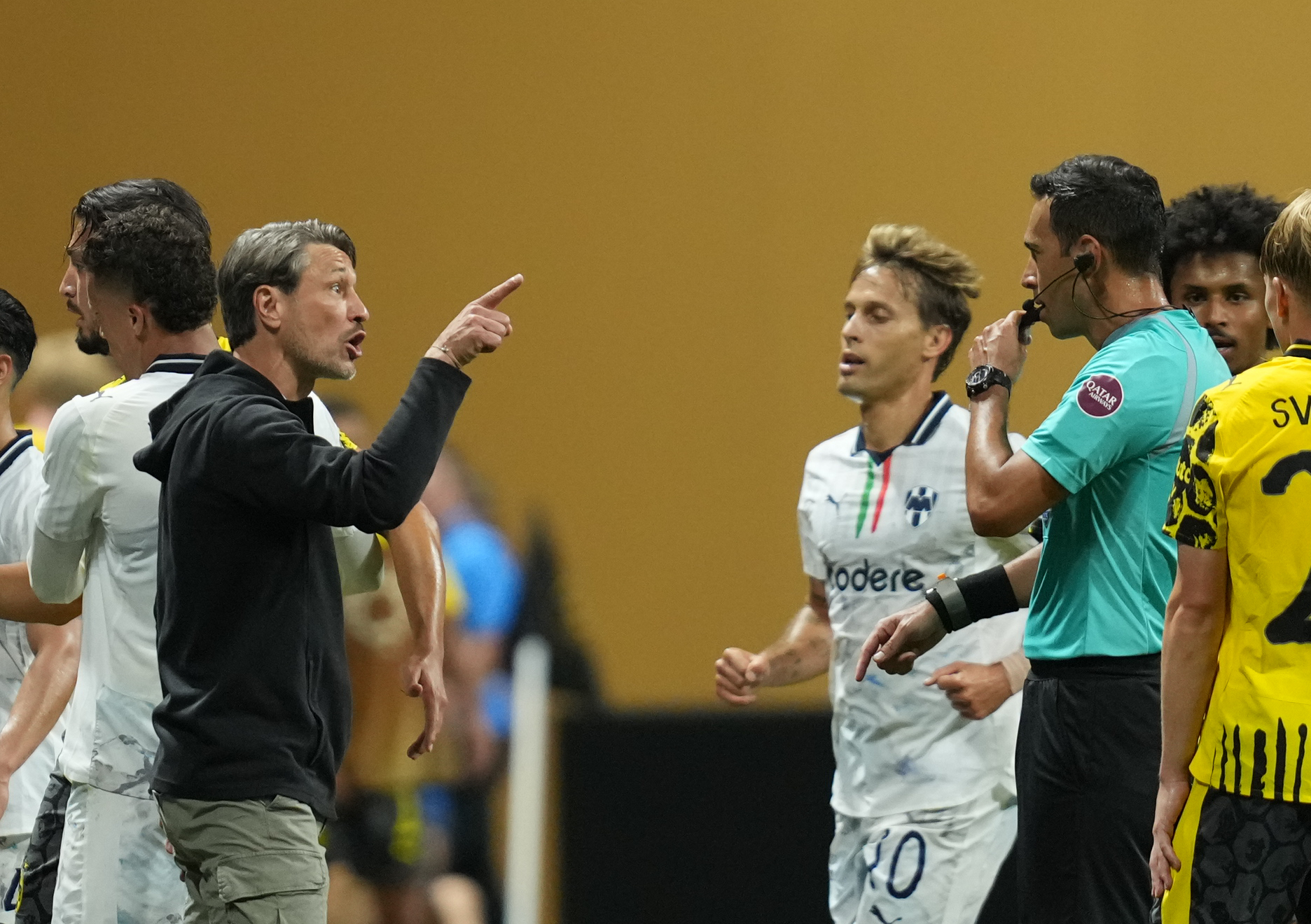 哈希网站 -清晨意大利杯焦点战，多特蒙德篮板制胜，媒体盛赞，阵容厚度经受考验 